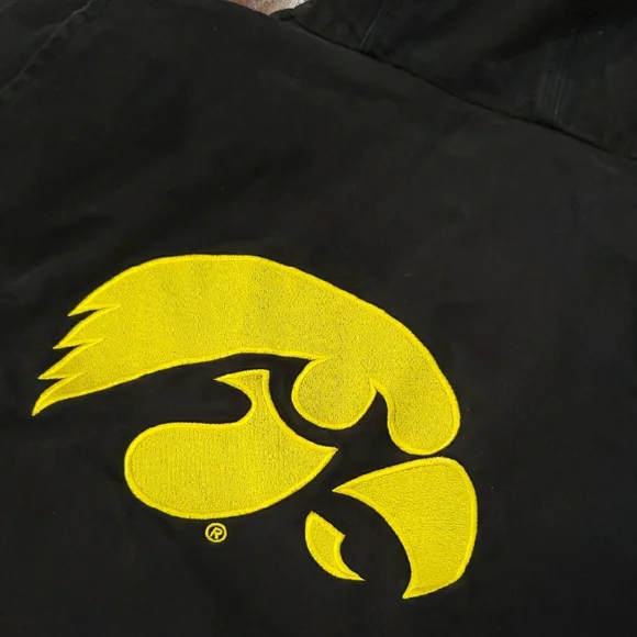 Iowa Hawkeyes Vintage Black Hooded Chore Jacket - Picture 6 of 11